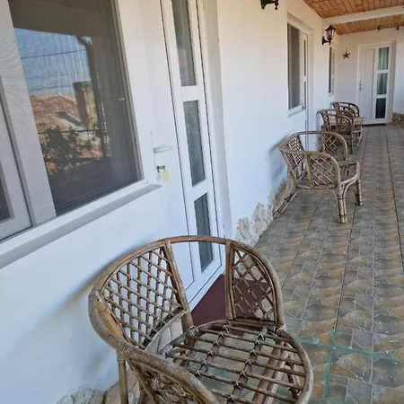 Casa Iacob * Două Mai