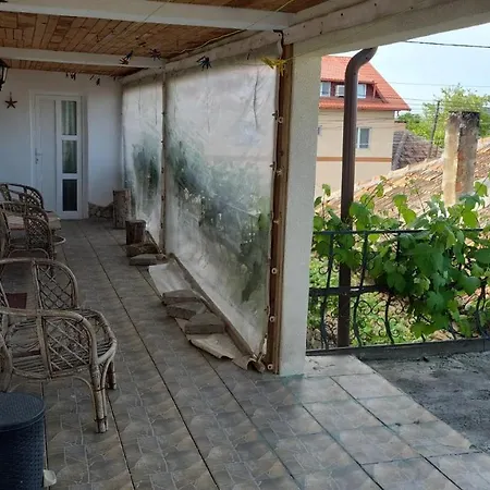 Casa Iacob * Două Mai